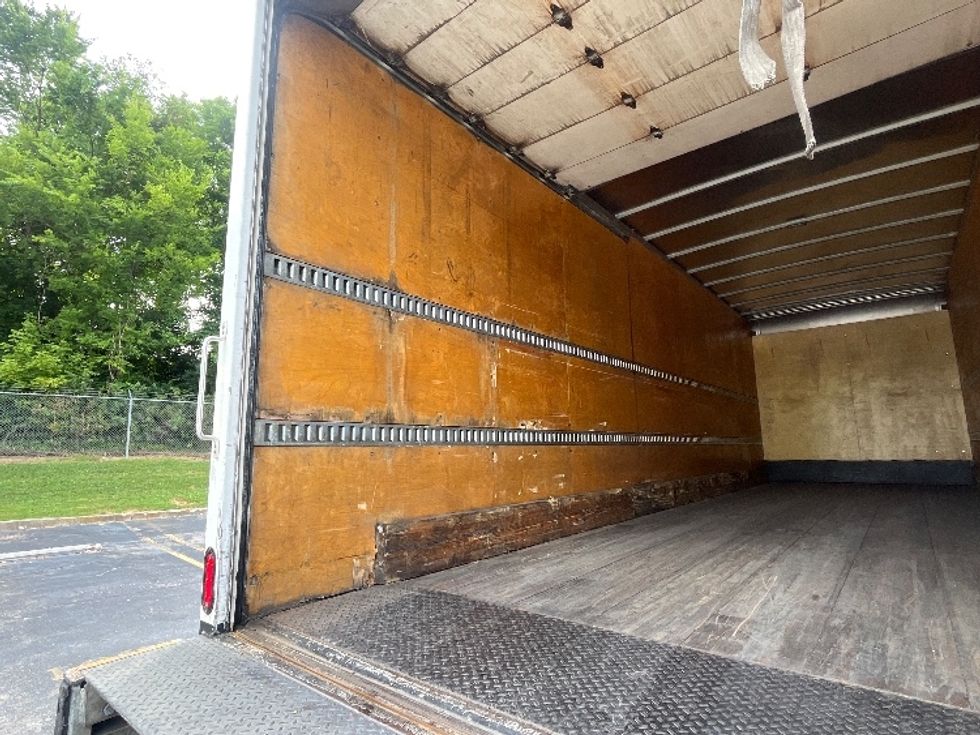Medium Duty Box Truck-Light and Medium Duty Trucks-International-2020-MV607-Cleveland-TN-250,523\n\t\tmiles-$ 38,500 - Image 11