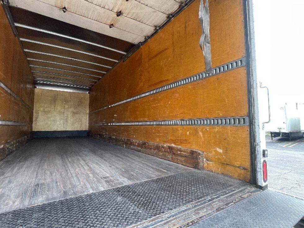 Medium Duty Box Truck-Light and Medium Duty Trucks-International-2020-MV607-Cleveland-TN-250,523\n\t\tmiles-$ 38,500 - Image 12