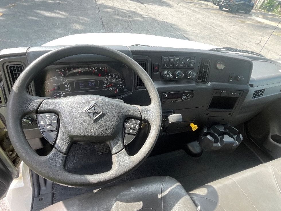 Medium Duty Box Truck-Light and Medium Duty Trucks-International-2020-MV607-Cleveland-TN-250,523\n\t\tmiles-$ 38,500 - Image 18