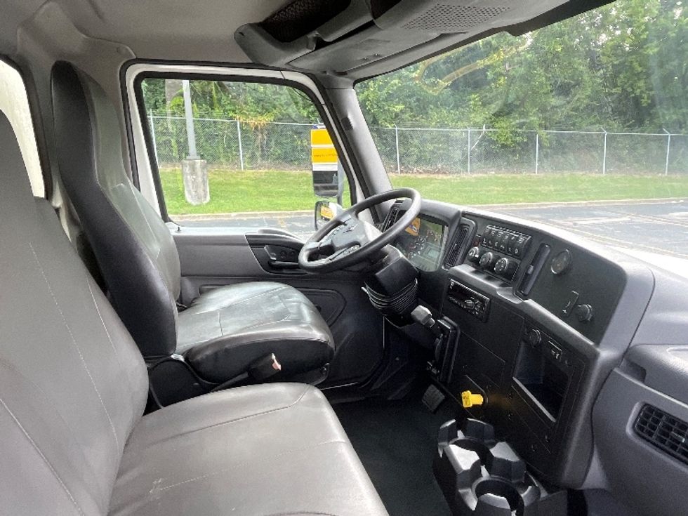 Medium Duty Box Truck-Light and Medium Duty Trucks-International-2020-MV607-Cleveland-TN-250,523\n\t\tmiles-$ 38,500 - Image 22