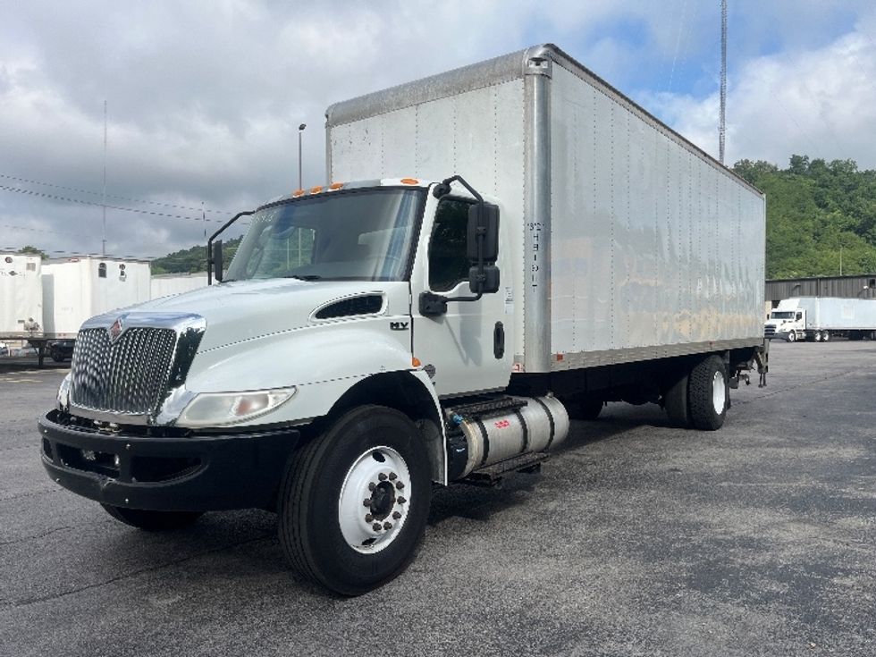 Medium Duty Box Truck-Light and Medium Duty Trucks-International-2020-MV607-Cleveland-TN-250,523\n\t\tmiles-$ 38,500 - Image 3