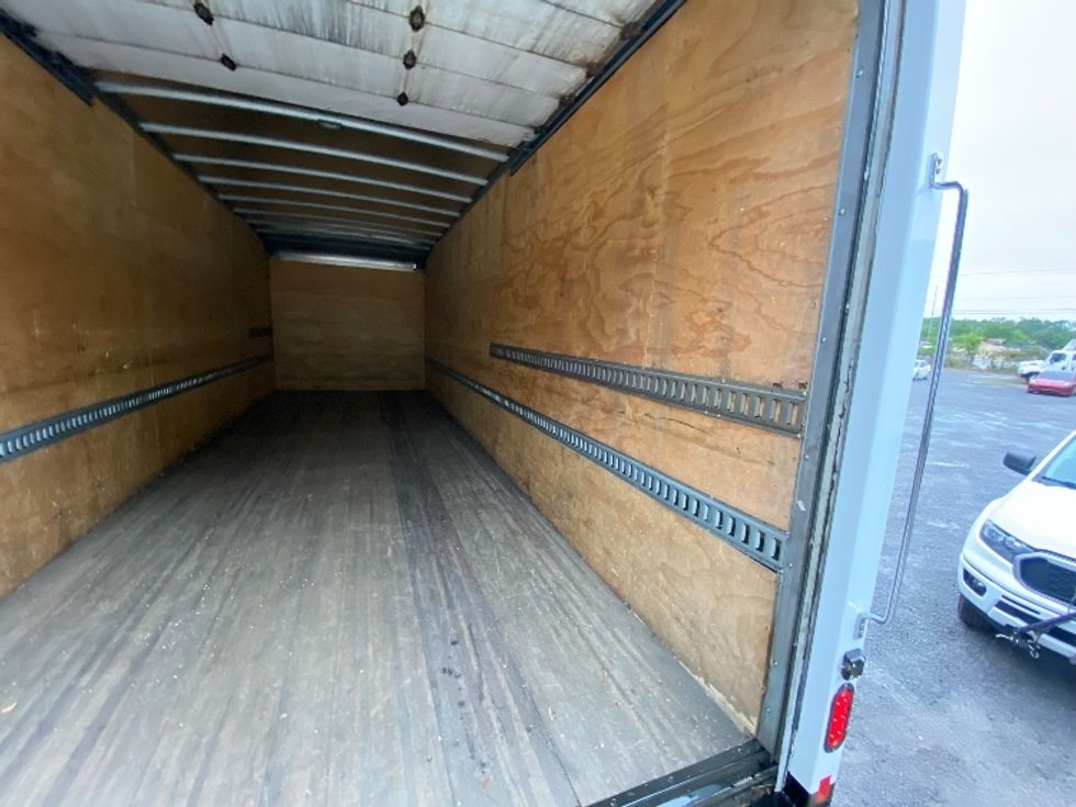 Medium Duty Box Truck-Light and Medium Duty Trucks-International-2020-MV607-Cleveland-TN-298,181\n\t\tmiles-$ 25,500 - Image 12