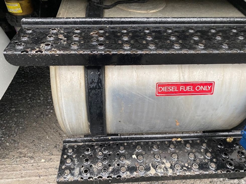 Medium Duty Box Truck-Light and Medium Duty Trucks-International-2020-MV607-Cleveland-TN-298,181\n\t\tmiles-$ 25,500 - Image 25