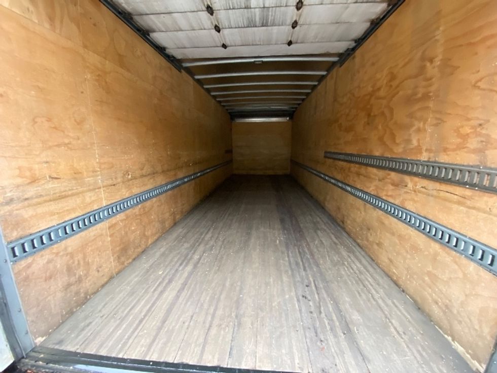 Medium Duty Box Truck-Light and Medium Duty Trucks-International-2020-MV607-Cleveland-TN-298,181\n\t\tmiles-$ 25,500 - Image 8
