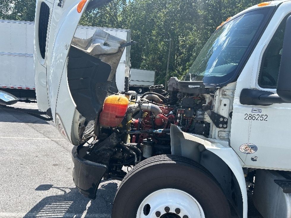 Medium Duty Box Truck-Light and Medium Duty Trucks-International-2020-MV607-Cleveland-TN-76,536\n\t\tmiles-$ 62,500 - Image 24