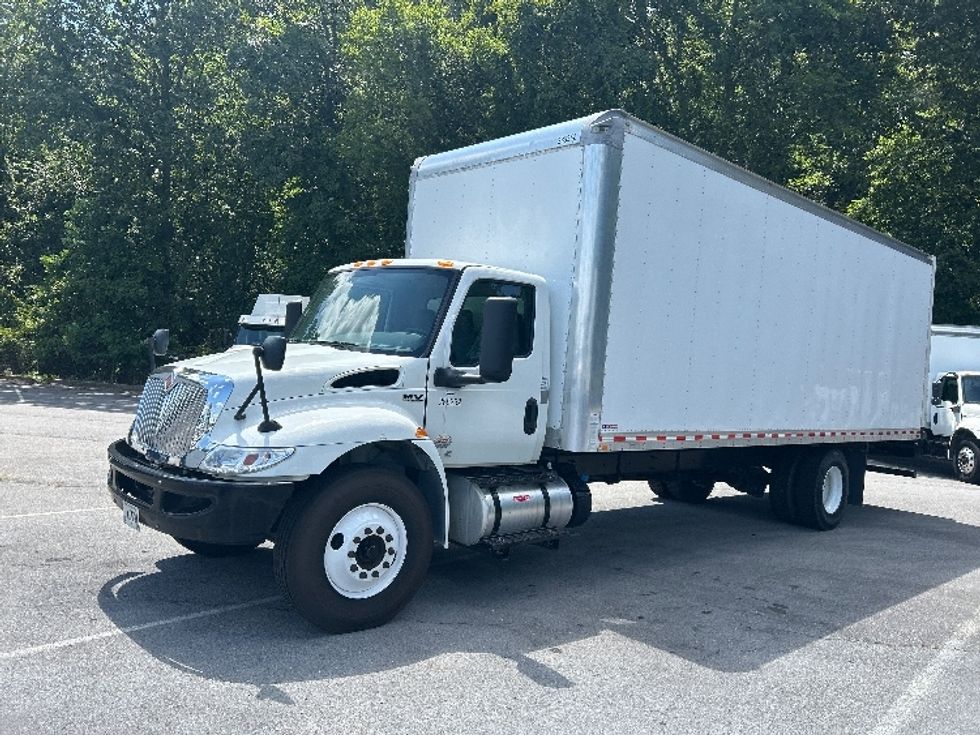 Medium Duty Box Truck-Light and Medium Duty Trucks-International-2020-MV607-Cleveland-TN-76,536\n\t\tmiles-$ 62,500 - Image 3