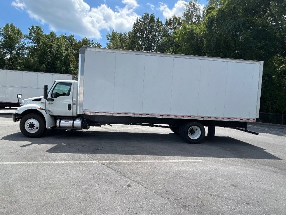 Medium Duty Box Truck-Light and Medium Duty Trucks-International-2020-MV607-Cleveland-TN-76,536\n\t\tmiles-$ 62,500 - Image 4