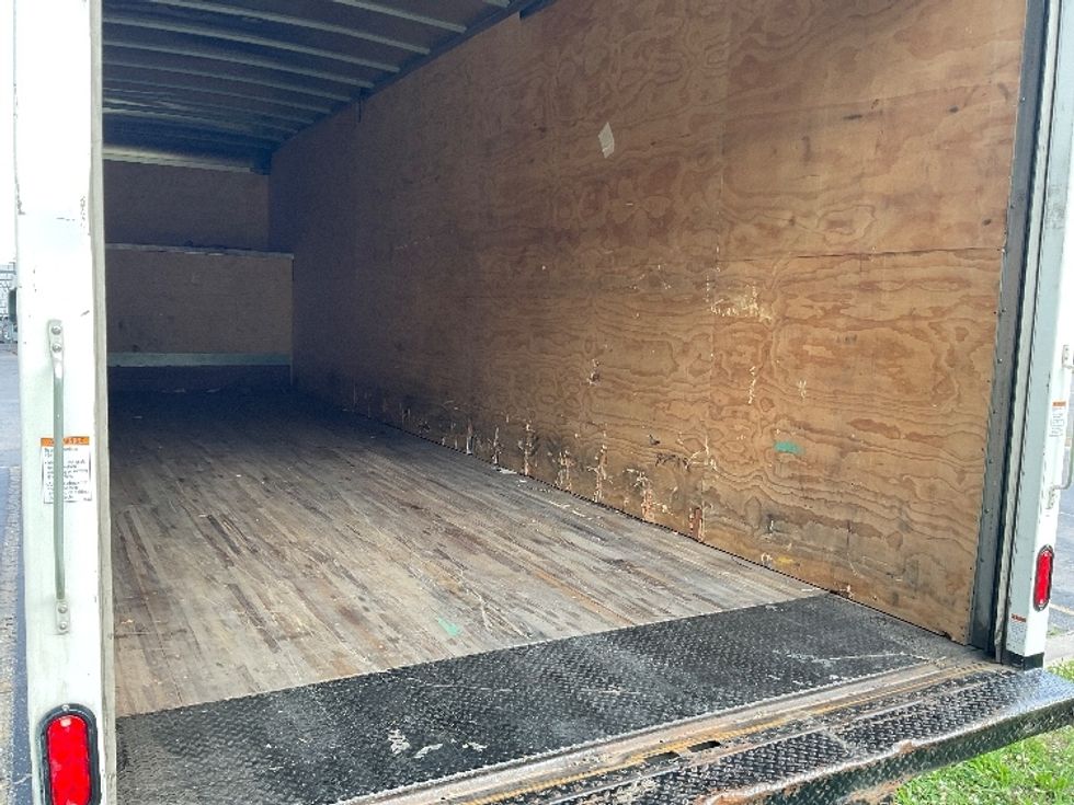 Medium Duty Box Truck-Light and Medium Duty Trucks-International-2020-MV607-Cleveland-TN-94,187\n\t\tmiles-$ 55,750 - Image 11