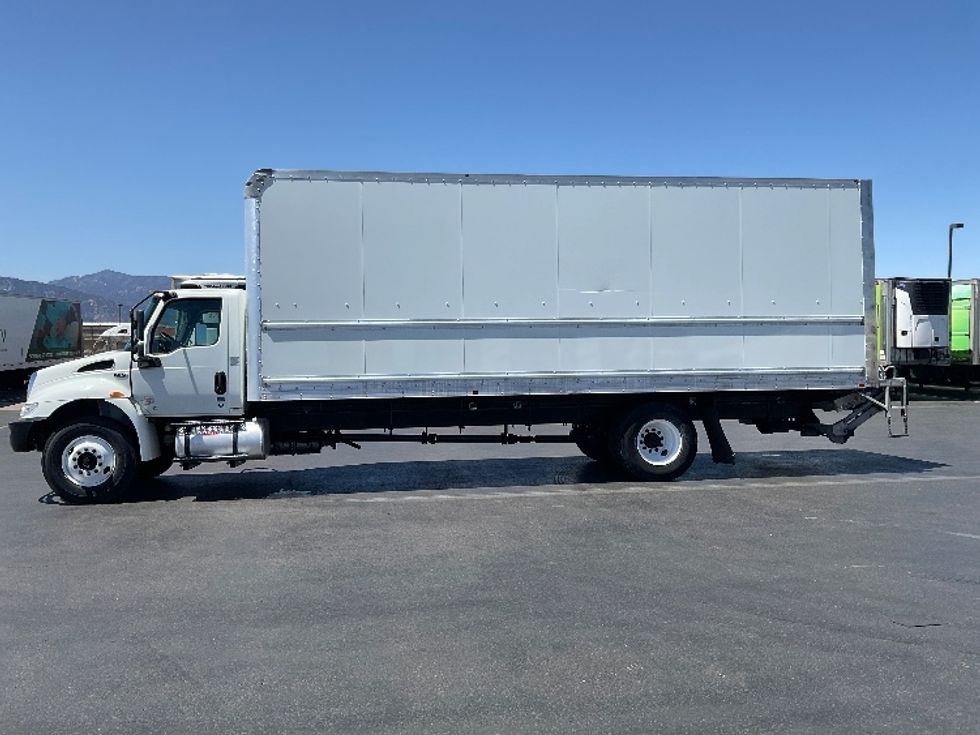 Medium Duty Box Truck-Light and Medium Duty Trucks-International-2020-MV607-Colorado Springs-CO-101,093\n\t\tmiles-$ 71,500 - Image 3