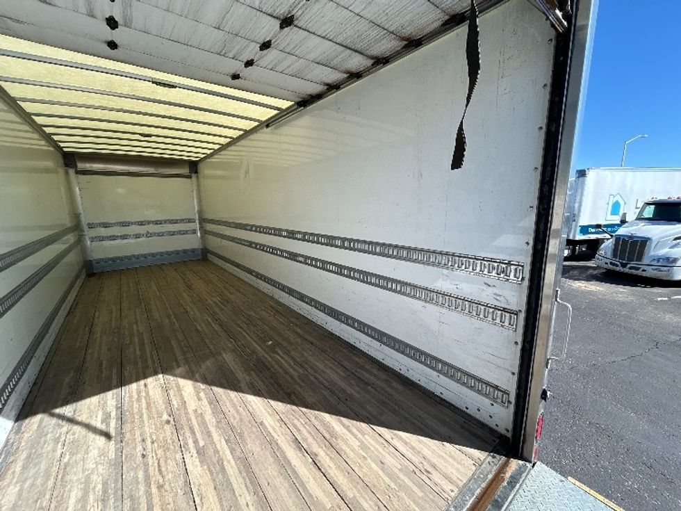 Medium Duty Box Truck-Light and Medium Duty Trucks-International-2020-MV607-Colorado Springs-CO-317,815\n\t\tmiles-$ 27,000 - Image 11