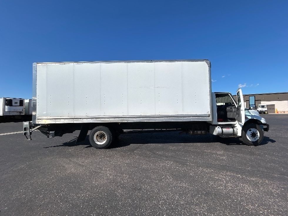 Medium Duty Box Truck-Light and Medium Duty Trucks-International-2020-MV607-Colorado Springs-CO-317,815\n\t\tmiles-$ 27,000 - Image 14