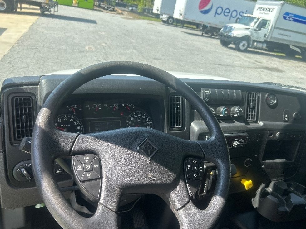 Medium Duty Box Truck-Light and Medium Duty Trucks-International-2020-MV607-Columbus-GA-177,858\n\t\tmiles-$ 44,250 - Image 18