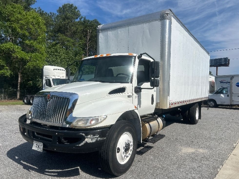 Medium Duty Box Truck-Light and Medium Duty Trucks-International-2020-MV607-Columbus-GA-177,858\n\t\tmiles-$ 44,250 - Image 3