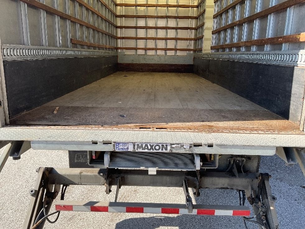 Medium Duty Box Truck-Light and Medium Duty Trucks-International-2020-MV607-Comstock Park-MI-133,565\n\t\tmiles-$ 45,000 - Image 10
