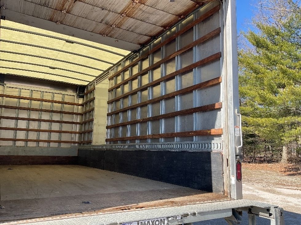 Medium Duty Box Truck-Light and Medium Duty Trucks-International-2020-MV607-Comstock Park-MI-133,565\n\t\tmiles-$ 45,000 - Image 12
