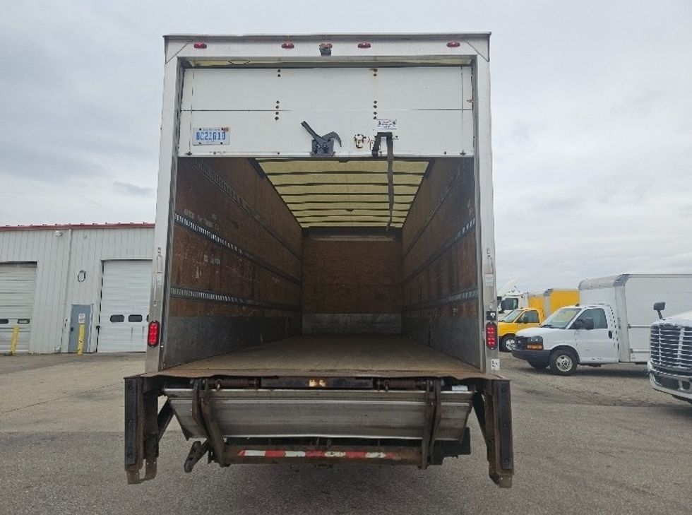 Medium Duty Box Truck-Light and Medium Duty Trucks-International-2020-MV607-Comstock Park-MI-257,425\n\t\tmiles-$ 38,750 - Image 8