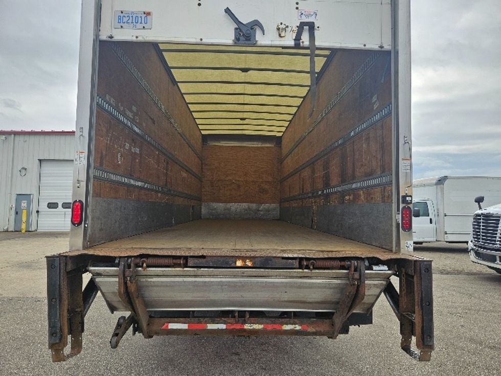 Medium Duty Box Truck-Light and Medium Duty Trucks-International-2020-MV607-Comstock Park-MI-257,425\n\t\tmiles-$ 38,750 - Image 10