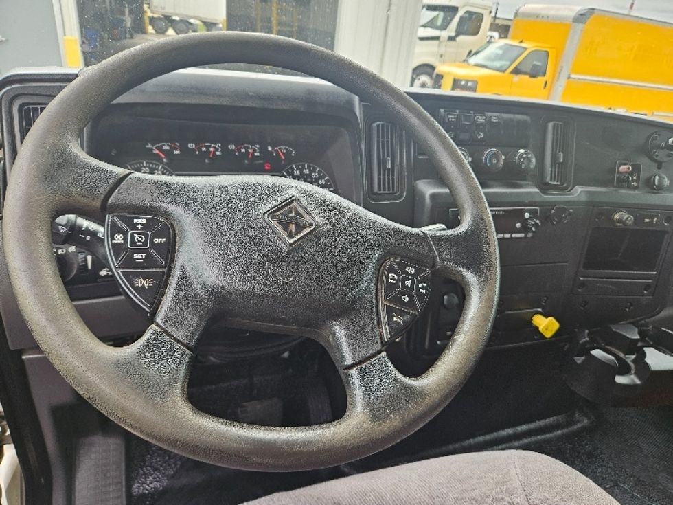 Medium Duty Box Truck-Light and Medium Duty Trucks-International-2020-MV607-Comstock Park-MI-257,425\n\t\tmiles-$ 38,750 - Image 18
