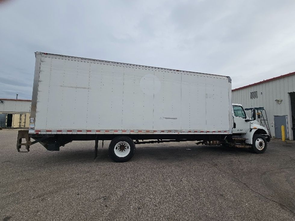 Medium Duty Box Truck-Light and Medium Duty Trucks-International-2020-MV607-Comstock Park-MI-257,425\n\t\tmiles-$ 38,750 - Image 15