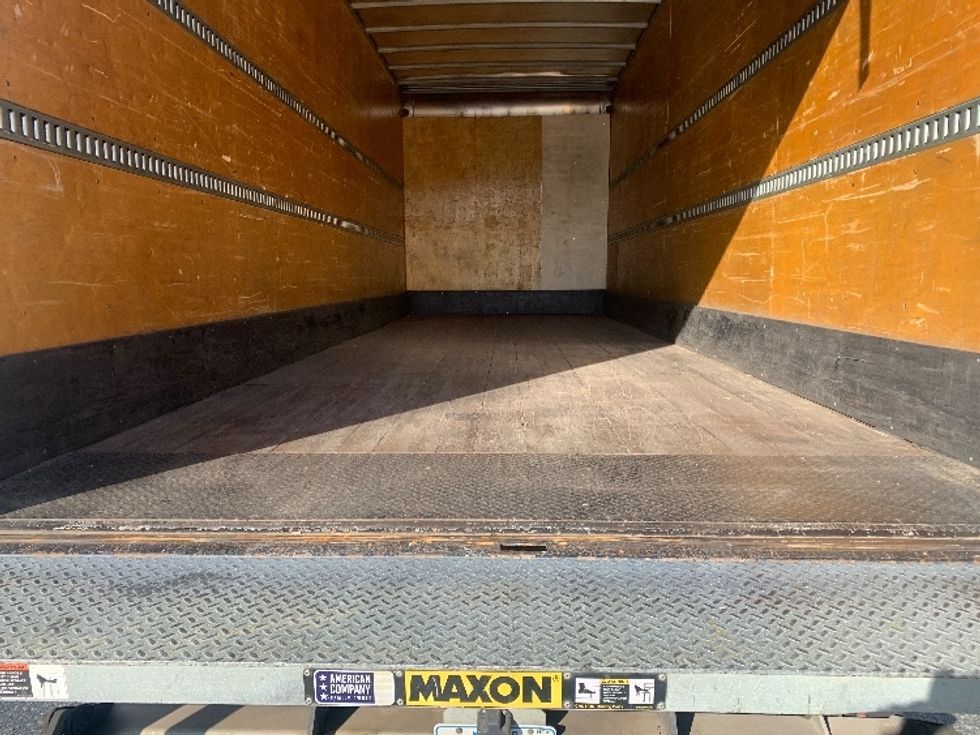 Medium Duty Box Truck-Light and Medium Duty Trucks-International-2020-MV607-Concord-NC-210,316\n\t\tmiles-$ 46,500 - Image 10