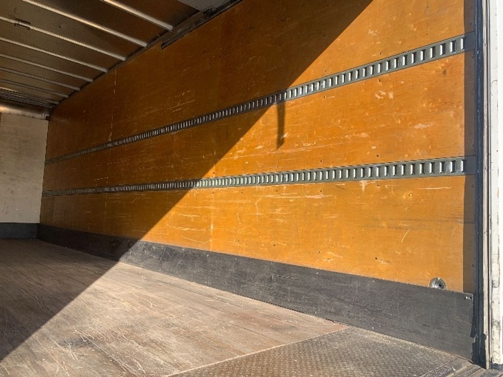 Medium Duty Box Truck-Light and Medium Duty Trucks-International-2020-MV607-Concord-NC-210,316\n\t\tmiles-$ 46,500 - Image 12