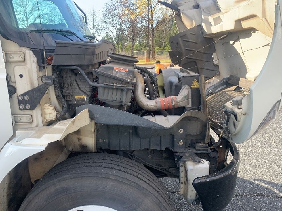 Medium Duty Box Truck-Light and Medium Duty Trucks-International-2020-MV607-Concord-NC-210,316\n\t\tmiles-$ 46,500 - Image 23