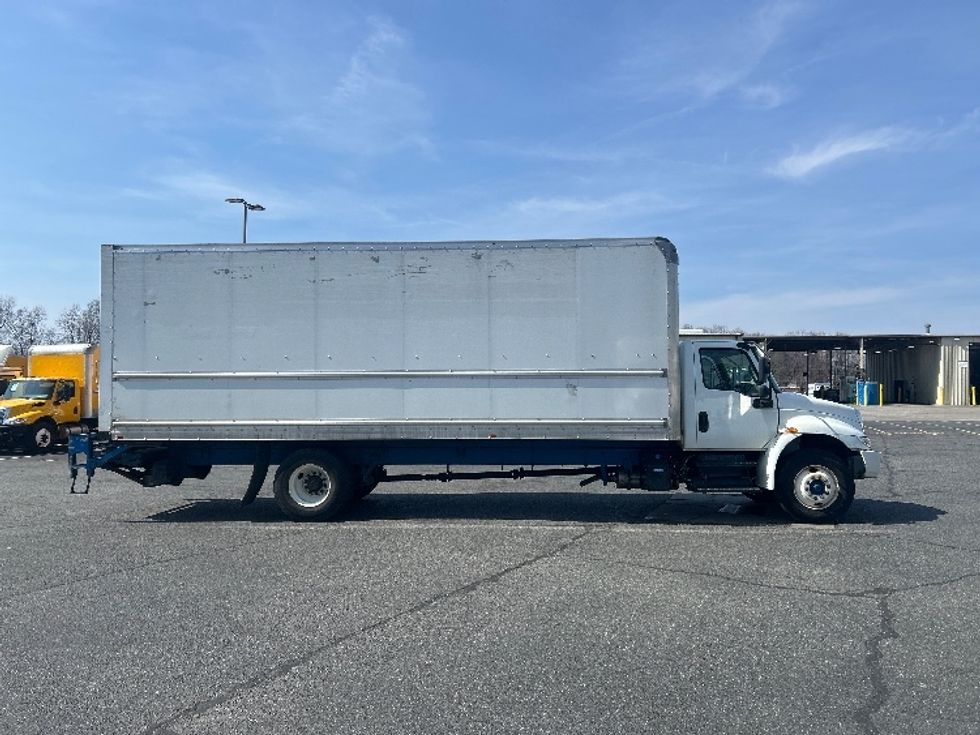 Medium Duty Box Truck-Light and Medium Duty Trucks-International-2020-MV607-Concord-NC-226,454\n\t\tmiles-$ 42,750 - Image 15