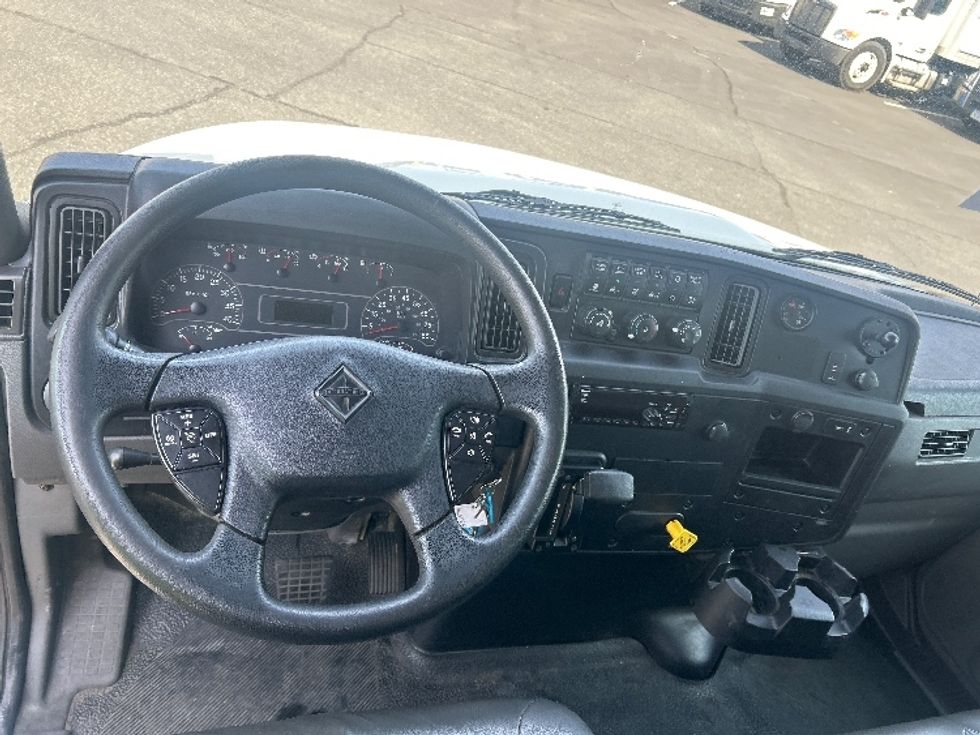 Medium Duty Box Truck-Light and Medium Duty Trucks-International-2020-MV607-Concord-NC-226,454\n\t\tmiles-$ 42,750 - Image 18