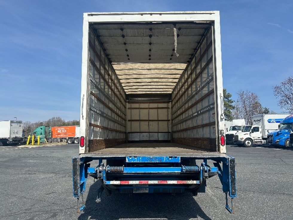 Medium Duty Box Truck-Light and Medium Duty Trucks-International-2020-MV607-Concord-NC-226,454\n\t\tmiles-$ 42,750 - Image 8