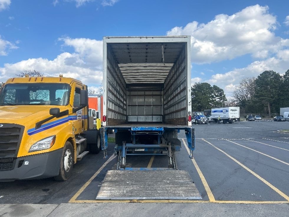 Medium Duty Box Truck-Light and Medium Duty Trucks-International-2020-MV607-Concord-NC-226,454\n\t\tmiles-$ 42,750 - Image 9