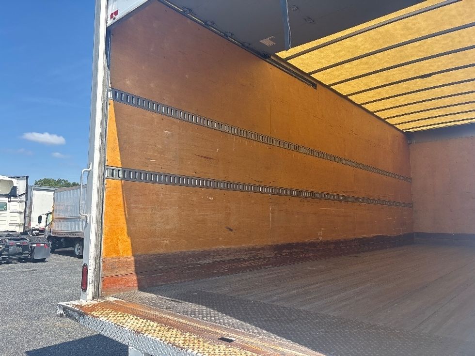 Medium Duty Box Truck-Light and Medium Duty Trucks-International-2020-MV607-Concord-NC-24,550\n\t\tmiles-$ 70,000 - Image 11