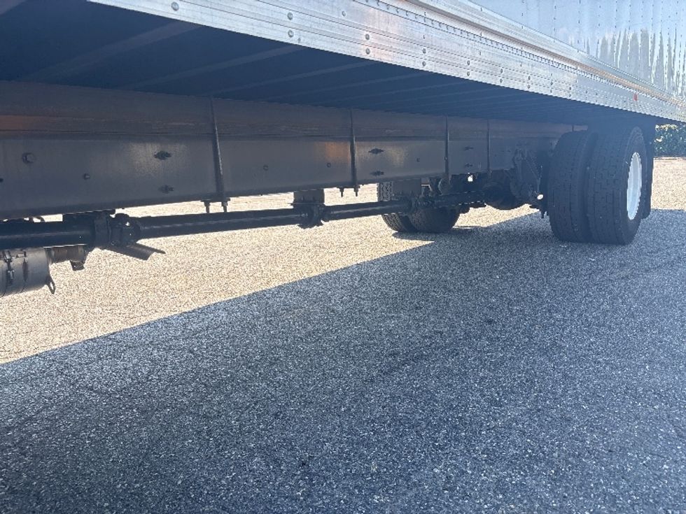 Medium Duty Box Truck-Light and Medium Duty Trucks-International-2020-MV607-Concord-NC-24,550\n\t\tmiles-$ 70,000 - Image 5