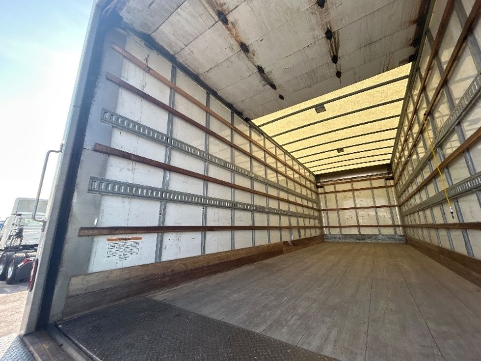 Medium Duty Box Truck-Light and Medium Duty Trucks-International-2020-MV607-Concord-ON-249,639\n\t\tkm-$ 48,250 - Image 10