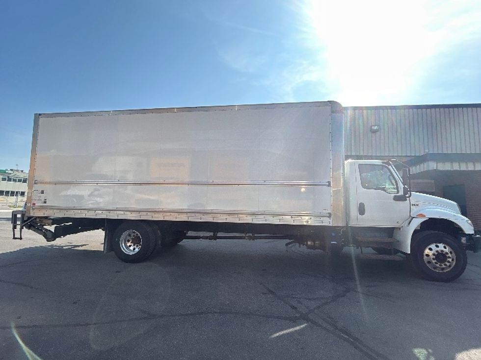 Medium Duty Box Truck-Light and Medium Duty Trucks-International-2020-MV607-Concord-ON-249,639\n\t\tkm-$ 48,250 - Image 13
