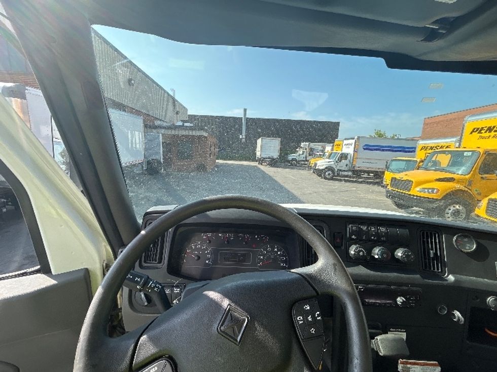 Medium Duty Box Truck-Light and Medium Duty Trucks-International-2020-MV607-Concord-ON-249,639\n\t\tkm-$ 48,250 - Image 16