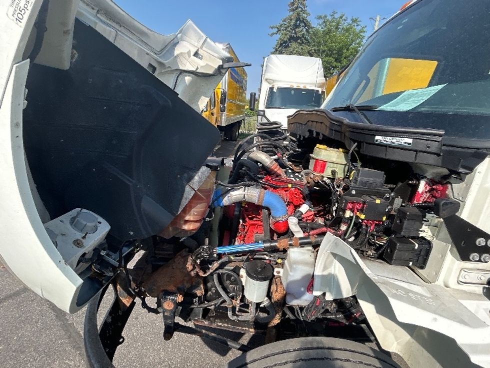Medium Duty Box Truck-Light and Medium Duty Trucks-International-2020-MV607-Concord-ON-249,639\n\t\tkm-$ 48,250 - Image 22