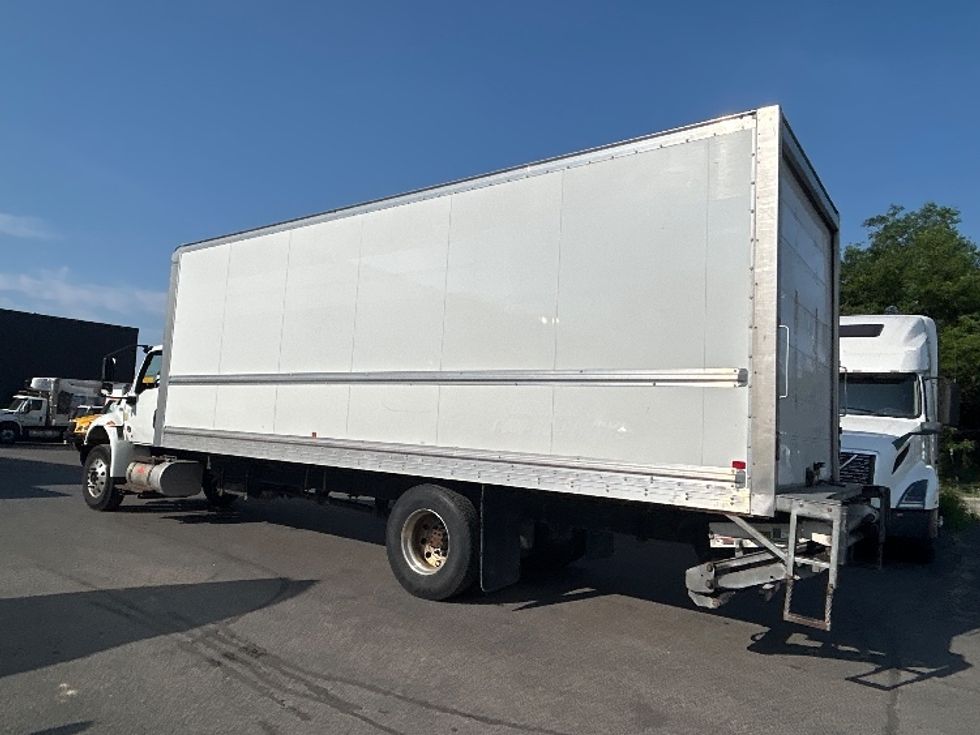 Medium Duty Box Truck-Light and Medium Duty Trucks-International-2020-MV607-Concord-ON-249,639\n\t\tkm-$ 48,250 - Image 5