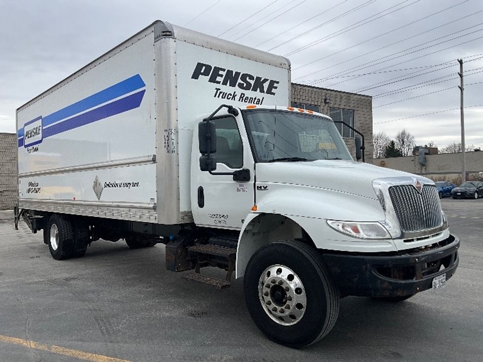 Medium Duty Box Truck-Light and Medium Duty Trucks-International-2020-MV607-Concord-ON-274,044\n\t\tkm-$ 52,750 - Image 1