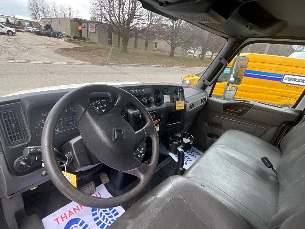 Medium Duty Box Truck-Light and Medium Duty Trucks-International-2020-MV607-Concord-ON-274,044\n\t\tkm-$ 52,750 - Image 17