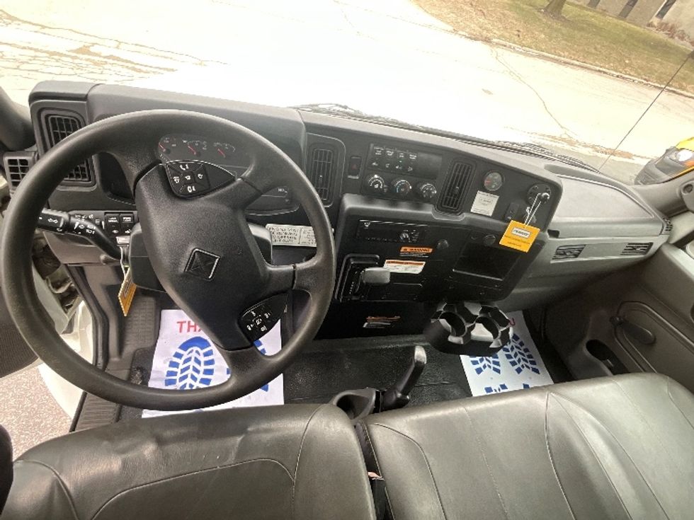 Medium Duty Box Truck-Light and Medium Duty Trucks-International-2020-MV607-Concord-ON-274,044\n\t\tkm-$ 52,750 - Image 18