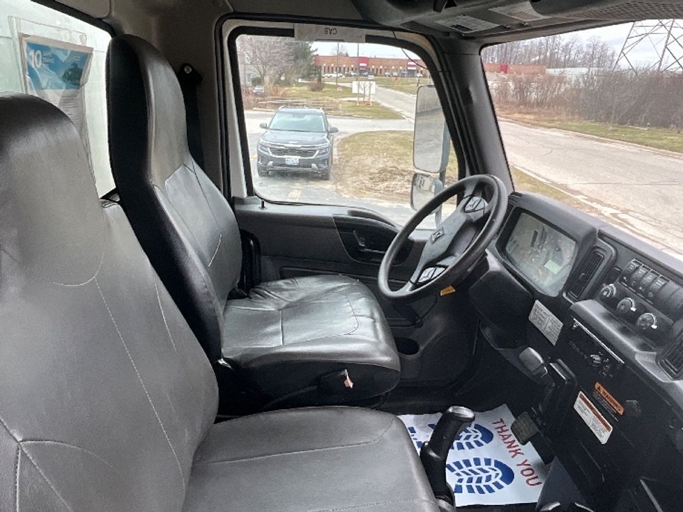 Medium Duty Box Truck-Light and Medium Duty Trucks-International-2020-MV607-Concord-ON-274,044\n\t\tkm-$ 52,750 - Image 22