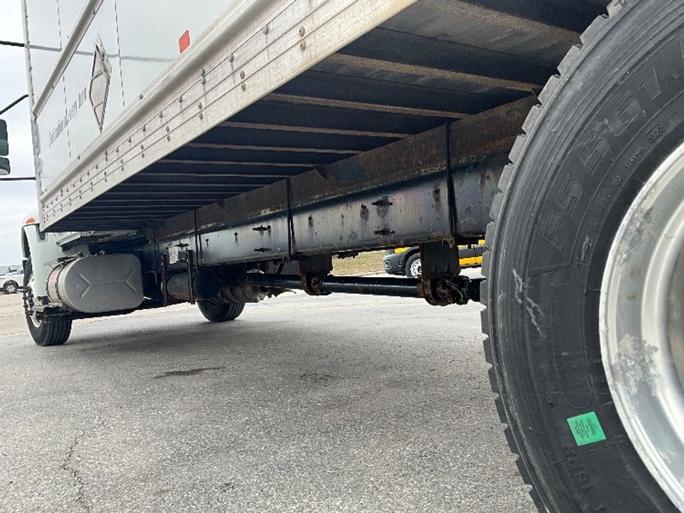 Medium Duty Box Truck-Light and Medium Duty Trucks-International-2020-MV607-Concord-ON-274,044\n\t\tkm-$ 52,750 - Image 5