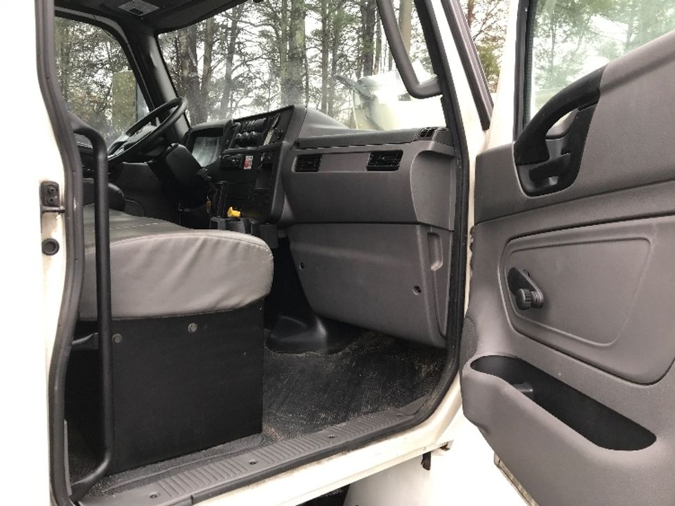 Medium Duty Box Truck-Light and Medium Duty Trucks-International-2020-MV607-Conover-NC-226,804\n\t\tmiles-$ 40,000 - Image 20