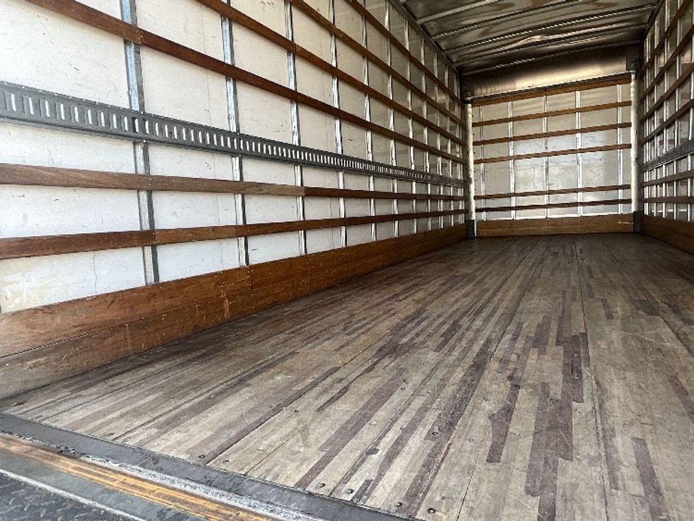 Medium Duty Box Truck-Light and Medium Duty Trucks-International-2020-MV607-Dallas-TX-129,090\n\t\tmiles-$ 68,500 - Image 11