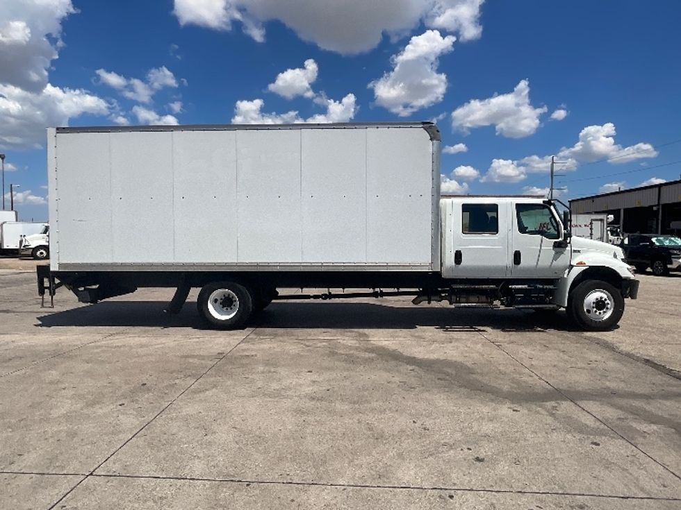 Medium Duty Box Truck-Light and Medium Duty Trucks-International-2020-MV607-Dallas-TX-129,090\n\t\tmiles-$ 68,500 - Image 15