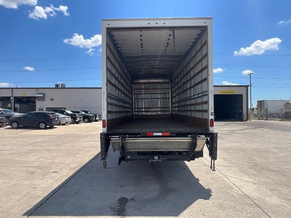 Medium Duty Box Truck-Light and Medium Duty Trucks-International-2020-MV607-Dallas-TX-129,090\n\t\tmiles-$ 68,500 - Image 8