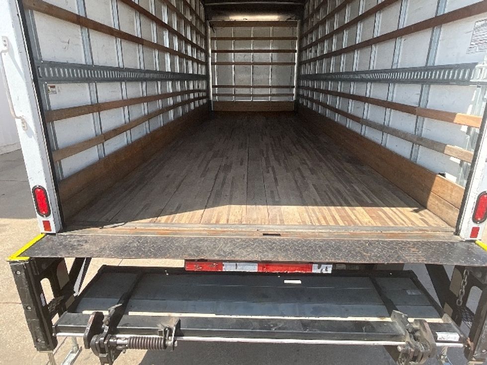 Medium Duty Box Truck-Light and Medium Duty Trucks-International-2020-MV607-Dallas-TX-145,038\n\t\tmiles-$ 65,500 - Image 10