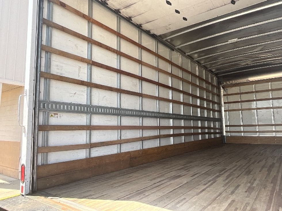 Medium Duty Box Truck-Light and Medium Duty Trucks-International-2020-MV607-Dallas-TX-145,038\n\t\tmiles-$ 65,500 - Image 11