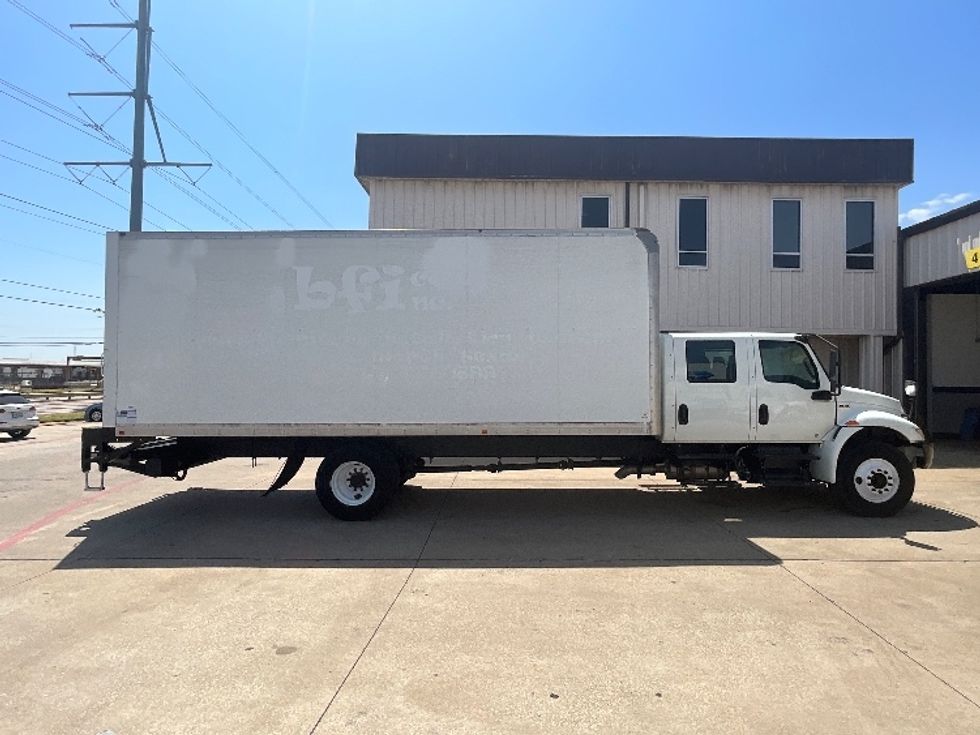 Medium Duty Box Truck-Light and Medium Duty Trucks-International-2020-MV607-Dallas-TX-145,038\n\t\tmiles-$ 65,500 - Image 15