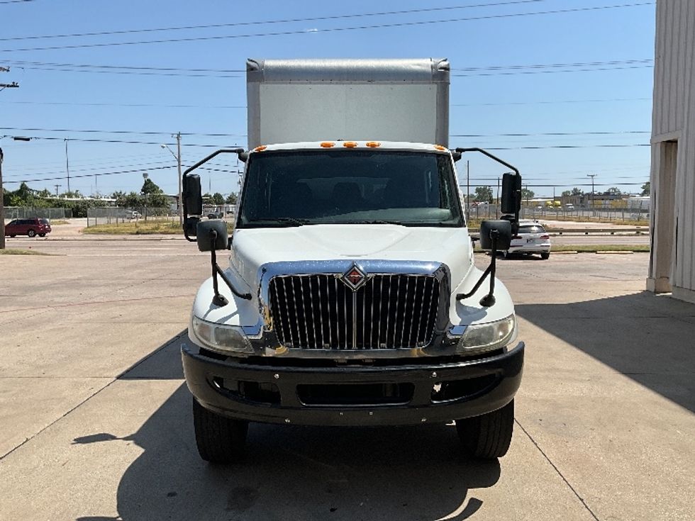 Medium Duty Box Truck-Light and Medium Duty Trucks-International-2020-MV607-Dallas-TX-145,038\n\t\tmiles-$ 65,500 - Image 2